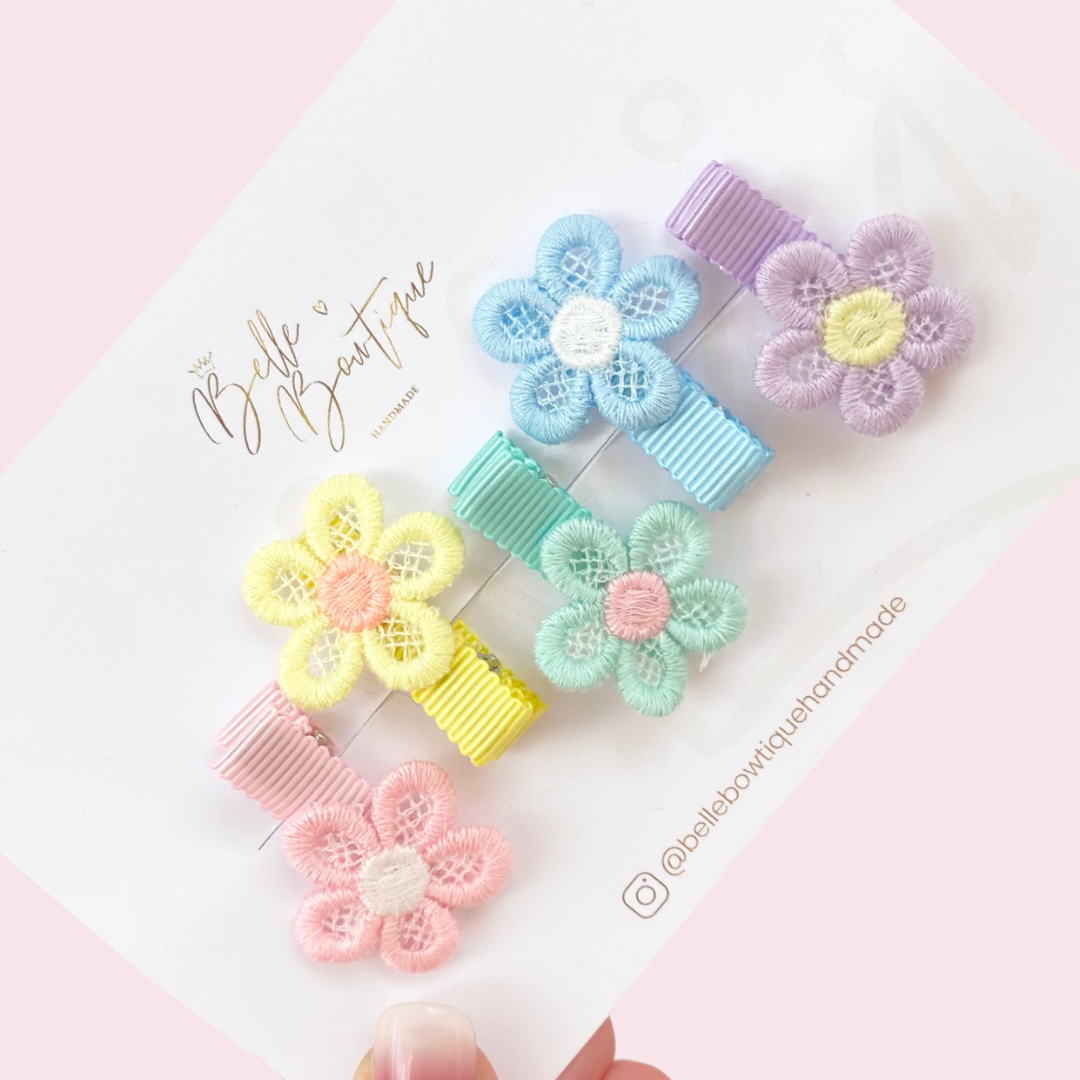 Flower Lined Fringe Clips -Pastels