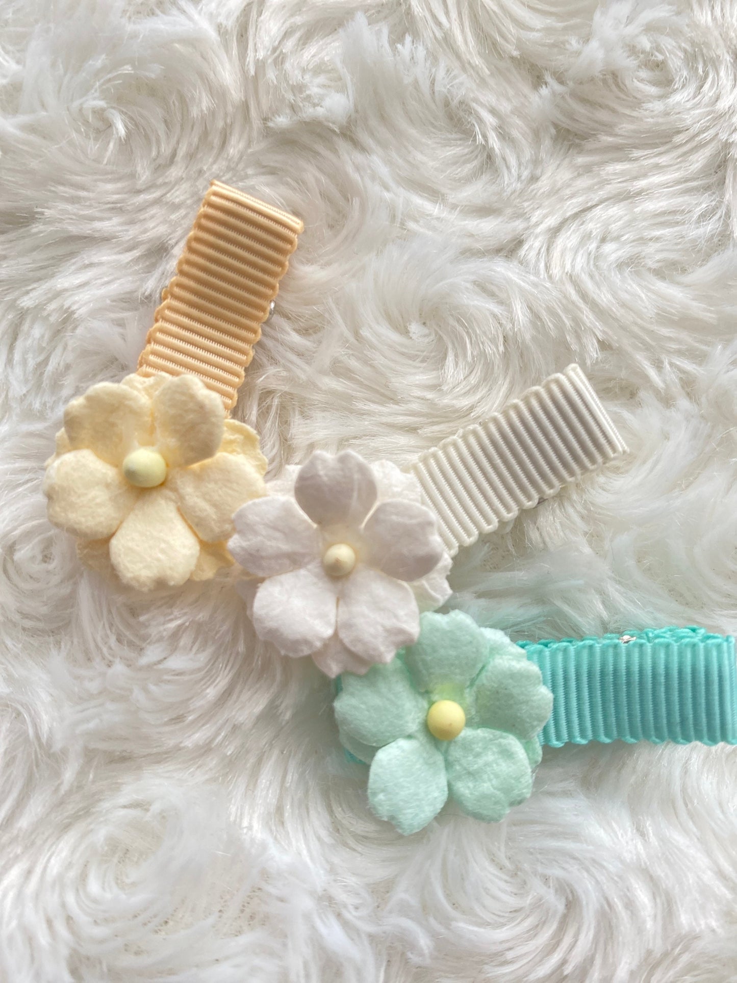 Fully Lined Ribbon flower fringe clips - toddler clips - baby hair clips - small ribbon clips - choose own colours - mini clips