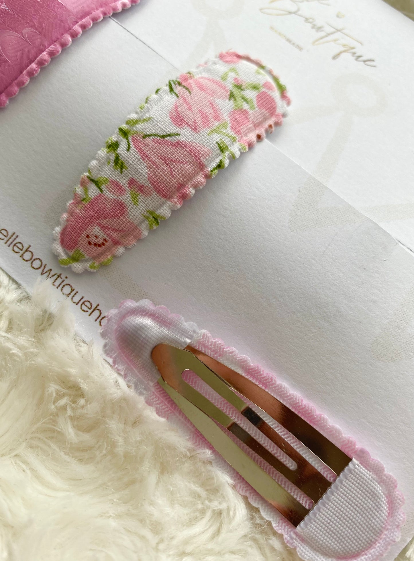 Pink fabric Snap Clip