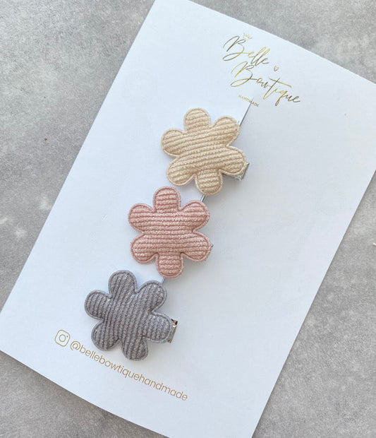 Flower Mini fringe clips - small clips - mini clips - Hair clips for girls - small clips - toddler hair clips - baby hair clips - pink